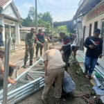 Polsek Tigaraksa Laksanakan Kegiatan Kerja Bakti di Ponpes Darut Tafsir, Desa Taban Kecamatan Jambe