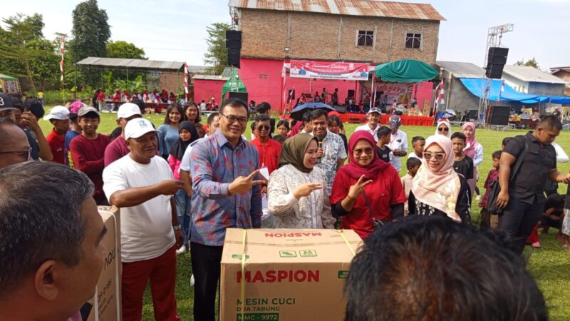 Bupati Deli Serdang dr.H.Asri Ludin Tambunan Hadir Bersama Ribuan Warga Telaga Sari ”Rayakan Gebyar HUT RI Ke-80”