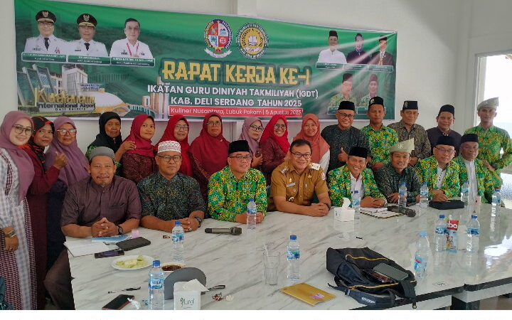 Bupati Deli Serdang dr.H.Asri Ludin Tambunan M.Ked (PD) SP.PD Hadiri Raker 1 Ikatan Guru Diniyah Takmiliyah (IGDT) ”Jaga Kekompakan dan Kesolidan”
