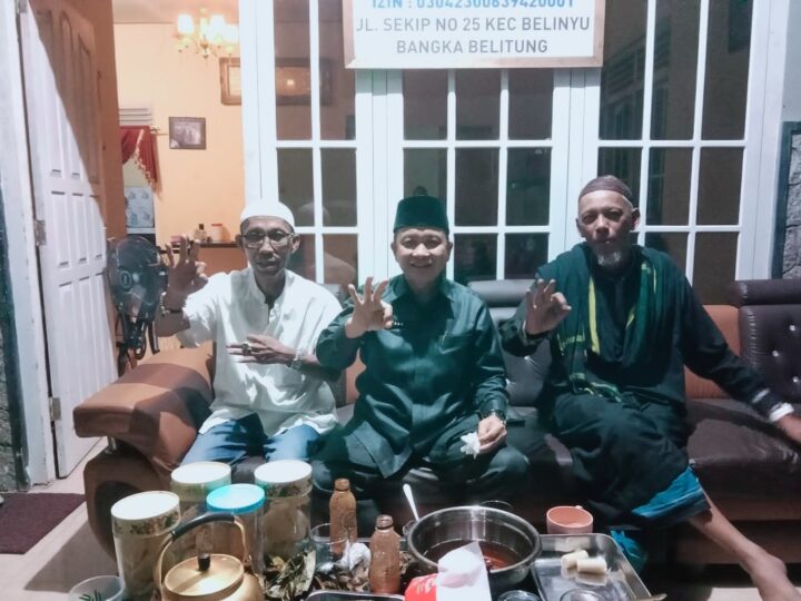 Pasangan Nomor 3 Calon Bupati Aksan Visyawan dan Calon Wakil Bupati Rustam Jasli Sillahturahmi di Kampung Sekip Belinyu.