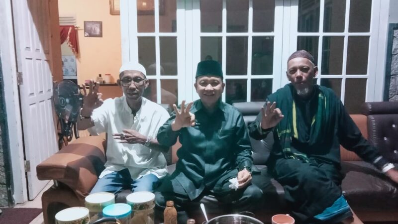Pasangan Nomor 3 Calon Bupati Aksan Visyawan dan Calon Wakil Bupati Rustam Jasli Sillahturahmi di Kampung Sekip Belinyu.