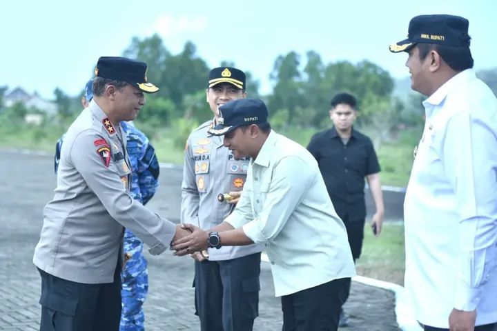 Bupati Indrata Nur Bayuaji Dampingi Kunjungan Kapolda Jatim di Pacitan