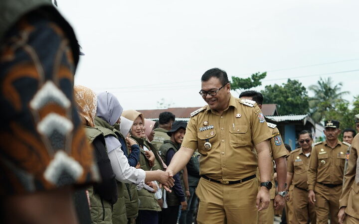 Bupati Asri Ludin Tambunan Dorong Peningkatan Produktivitas Petani Lewat Pembenahan Irigasi Dan Mesin Baru
