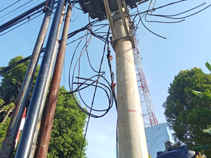 Pencurian Kabel di Gardu listrik PLN Mulai Marak Terjadi Di Kampung Cilejet Desa Batok Tenjo Bogor.