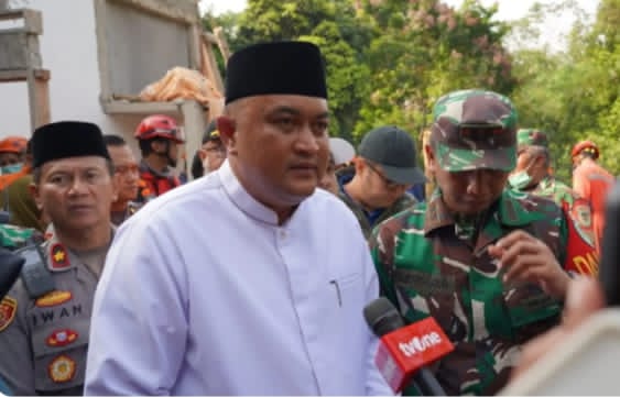 Bupati Bogor Sampaikan Duka Cita atas Korban Ambruknya Majelis Taklim Asobiyah di Ciomas