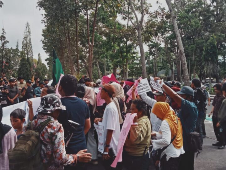 Sillaturahmi Akbar Mahasiswa dan Masyarakat Sipil Datangi DPRD Kobar, Suarakan Tuntutan