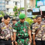 Pastikan Situasi Aman, Anggota Kodim 1016/Plk Bersama Ormas Laksanakan Patroli