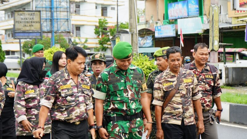 Pastikan Situasi Aman, Anggota Kodim 1016/Plk Bersama Ormas Laksanakan Patroli