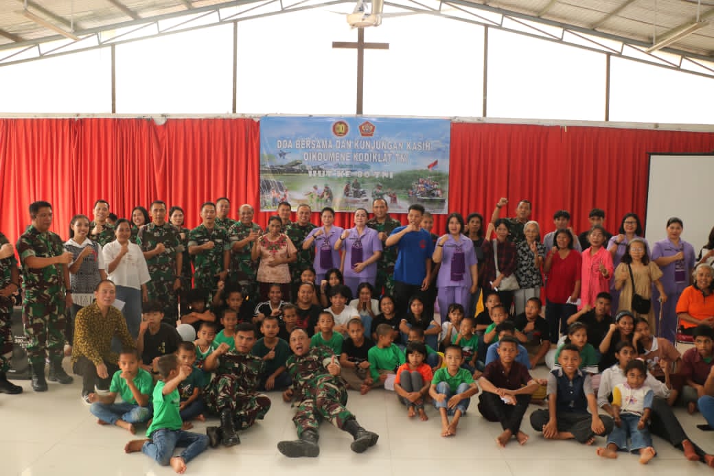 “TNI Bagikan Santunan kepada 125 Anak Yatim Piatu dalam Rangka HUT ke-80”
