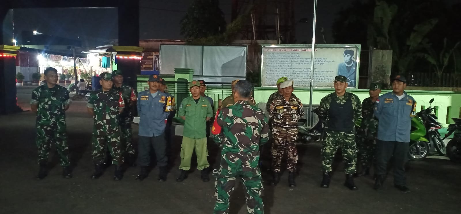 Koramil 0621-03 Citereup Gelar Patroli Gabung Amankan Wilayah Jelang Akhir Pekan