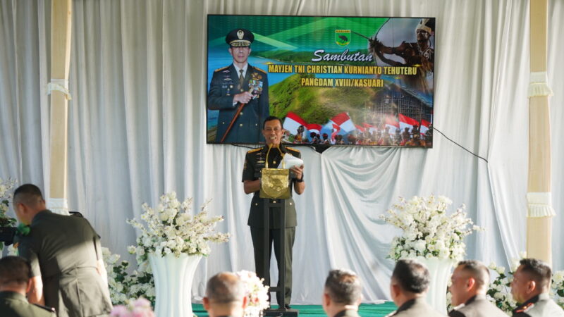 Prajurit Harus Selalu Bersyukur, Dimanapun Bertugas – Pesan Pangdam XVIII/Kasuari dalam Sertijab dan Tradisi Satuan
