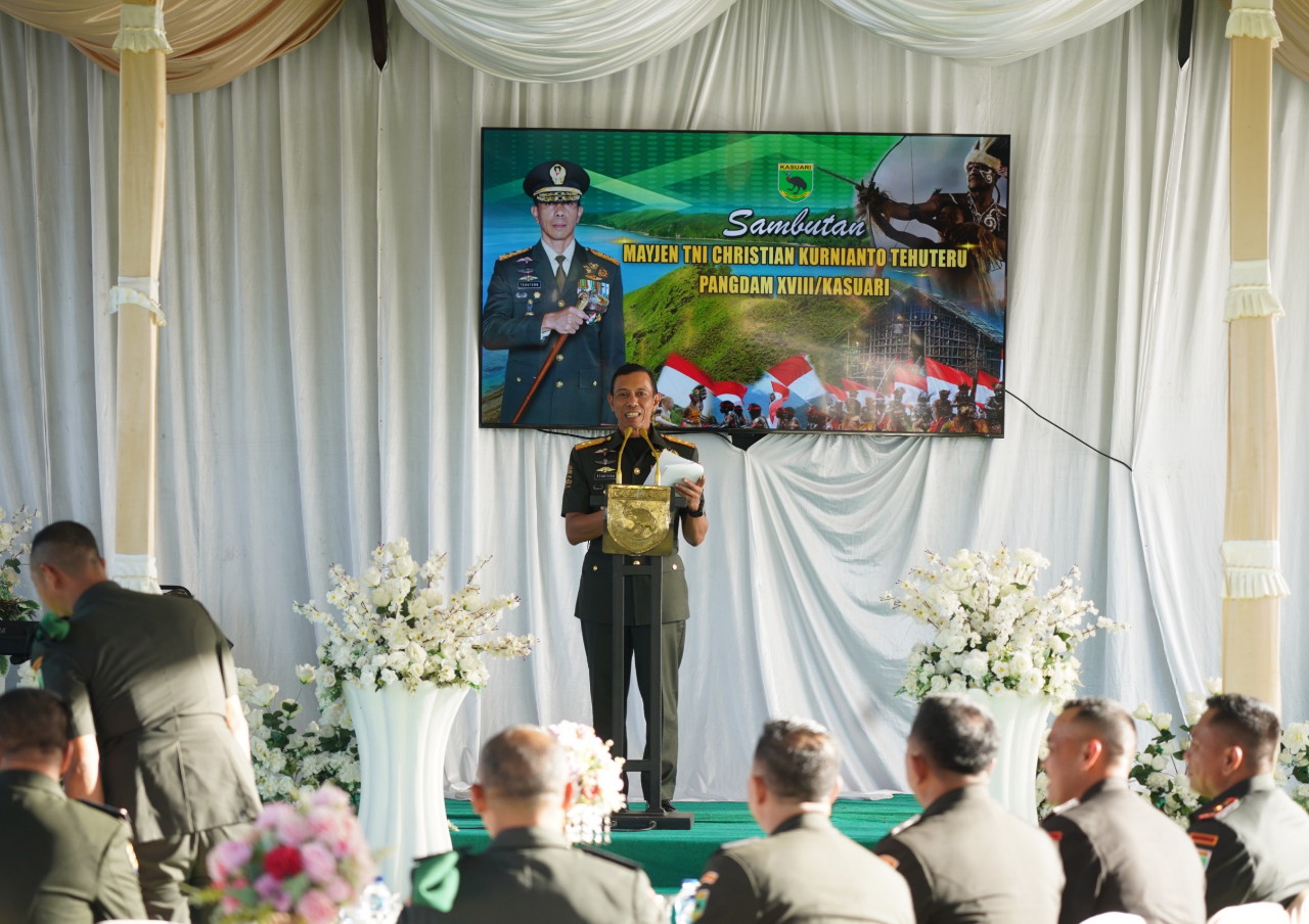 Prajurit Harus Selalu Bersyukur, Dimanapun Bertugas – Pesan Pangdam XVIII/Kasuari dalam Sertijab dan Tradisi Satuan