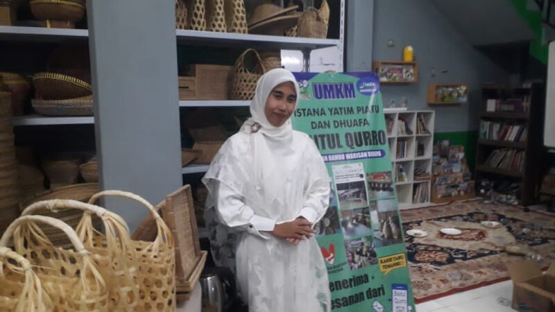 Bupati Bogor Rudy Susmanto, Hadiahi Ibadah Umroh Gratis Kepada Ayya Susi Damayanti.