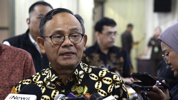 Dewan Pers Soroti Istana Cabut ID Pers, Minta Kebebasan Pers Dihormati