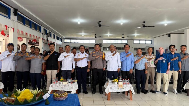 Santunan untuk Anak Yatim Piatu di Pelindo Regional 3 Sampit