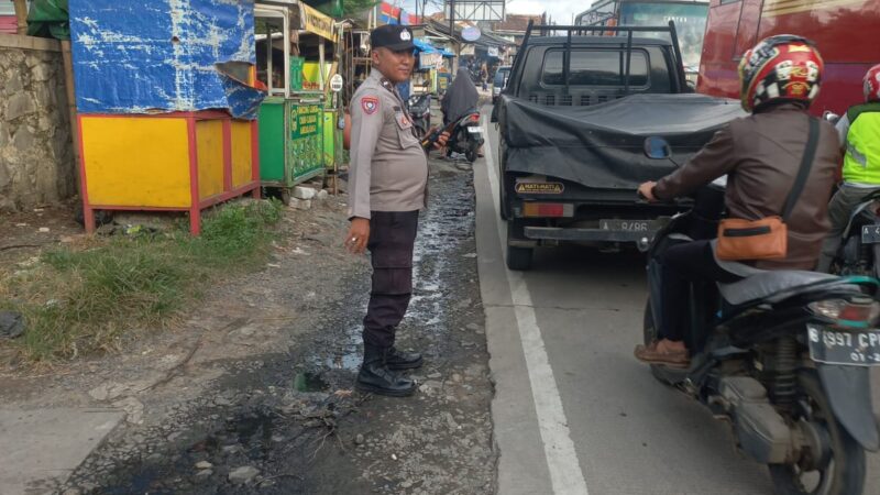 Polsek Balaraja Polresta Tangerang Laksanakan Program Kapolda Banten PECAK Wujudkan Kamseltibcar Lantas Sore Hari