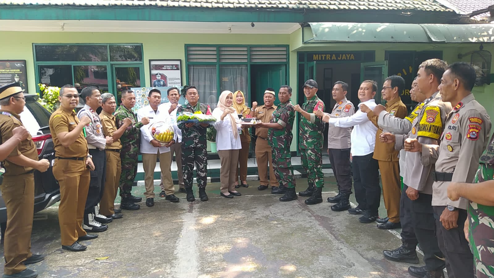 Muspika Cikupa Gelar Silaturahmi HUT TNI ke-80 di Koramil Cikupa