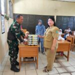 Dukung Program Pemerintah, Babinsa Dampingi Pelayanan Makan Bergizi Gratis