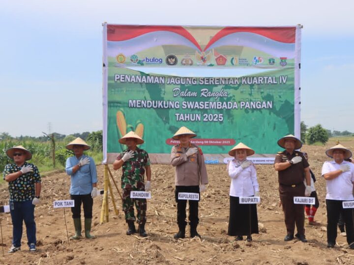 Polresta Deli Serdang Gelar Kegiatan Penanaman Jagung Serentak Kuartal IV Guna Tingkatkan Swasembada Pangan