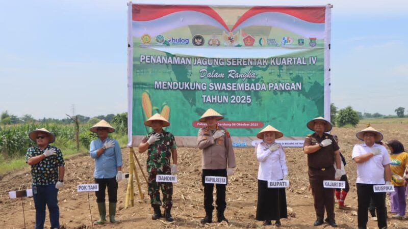 Polresta Deli Serdang Gelar Kegiatan Penanaman Jagung Serentak Kuartal IV Guna Tingkatkan Swasembada Pangan