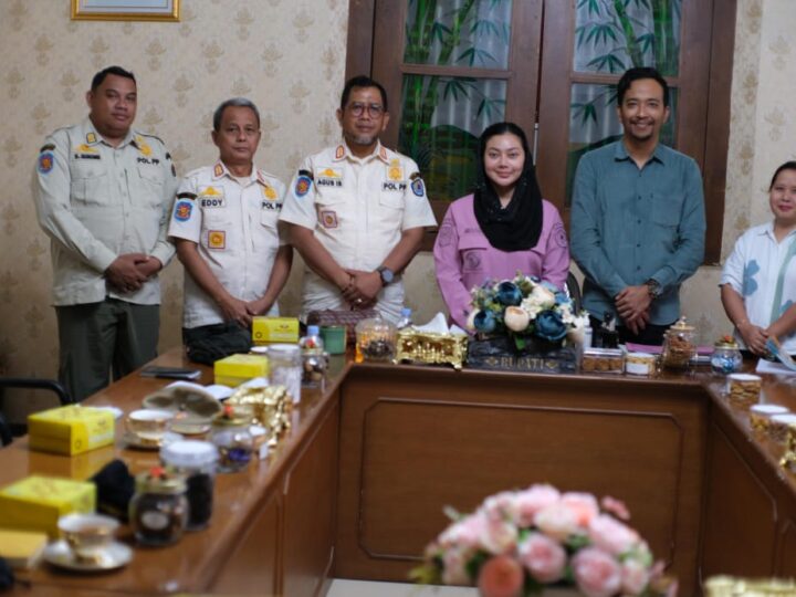 Diduga Ada Pungli Oleh Satpol PP Brebes, AMPB Melakukan Audensi Dengan Bupati