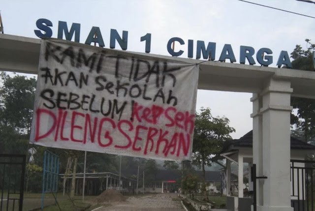 MENJAGA MARWAH IBU KEPALA SEKOLAH