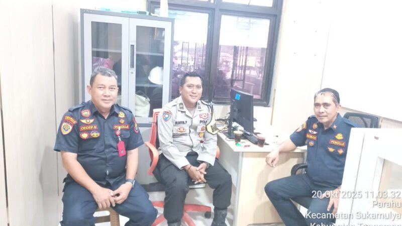 Bhabinkamtibmas Polsek Balaraja Polresta Tangerang Giat Preemtif & Sambang DDS Guna Dengarkan Keluhan Masyarakat Binaan