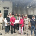 FKDM Dan LMK Serta Babinsa Kelurahan Angke Berikan Santunan Ke Korban Kebakaran