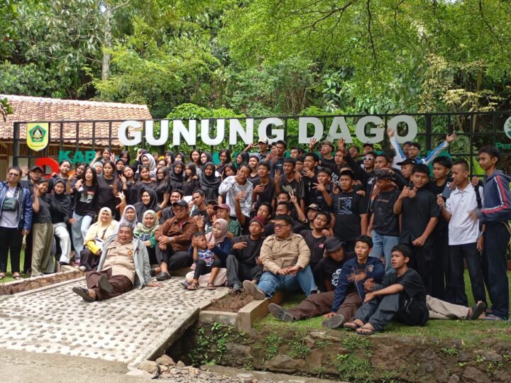 Sukses Perdana, SMK Kedoya Jadikan Gunung Dago Lokasi LDKS Tahunan