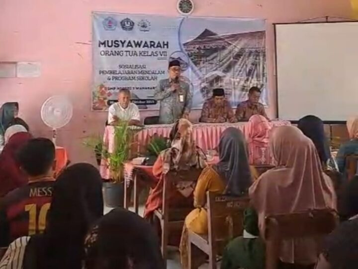 Rapat Komite Sekolah SMPN 3 Wanasari dan Wali Murid Sepakati Sumbangan Pembinaan Anak Didik Baru