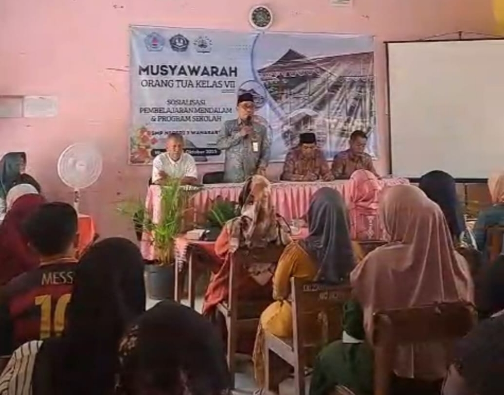 Rapat Komite Sekolah SMPN 3 Wanasari dan Wali Murid Sepakati Sumbangan Pembinaan Anak Didik Baru