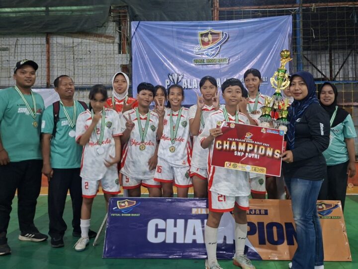 SMP PGRI Parungpanjang Ukir Sejarah, Juara Futsal Piala Pelajar Bogor Barat 2025