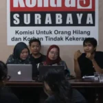 Kekerasan Polisi Kepada Jurnalis Beritajatim, KAJ Jatim Desak Polda Jatim Ambil Alih Kasusnya.