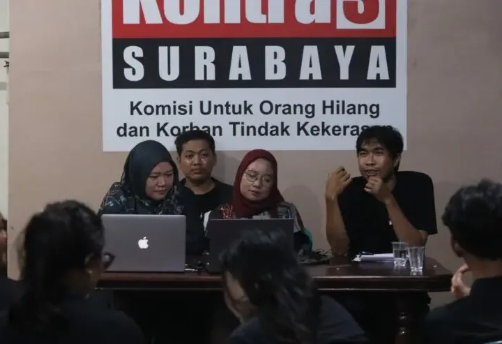 Kekerasan Polisi Kepada Jurnalis Beritajatim, KAJ Jatim Desak Polda Jatim Ambil Alih Kasusnya.