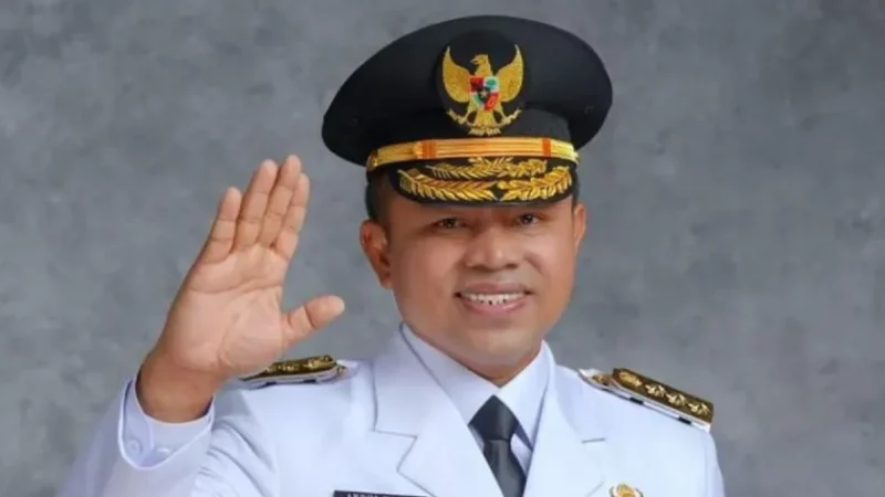 Abdul Wahid Gubernur Riau Abdul Wahid yang Terjaring OTT, Hari ini Dibawa KPK ke Jakarta