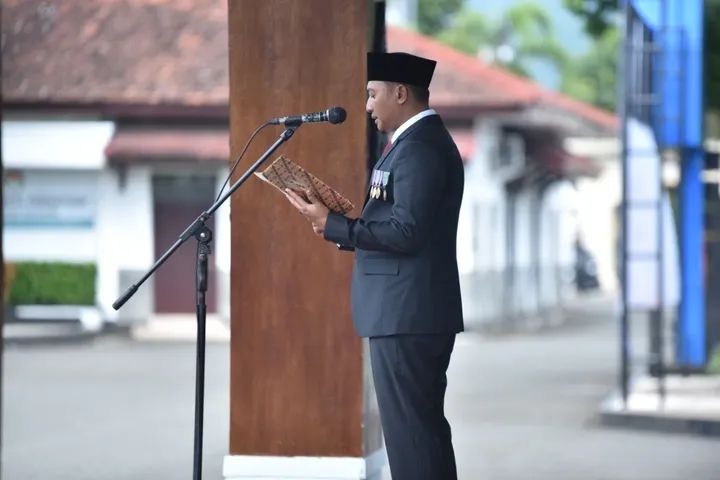 Bupati Pacitan Indrata Nur Bayuaji Menjadi Irup Peringatan Hari Pahlawan ke-80, “Lanjutkan Perjuangan Pahlawan Dengan Ilmu, Empati dan Pengabdian”