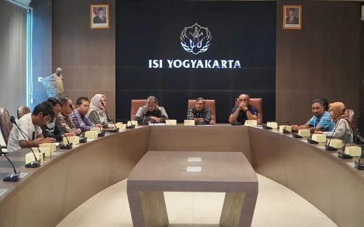 Untuk Pengembangan Kerjasama Kesenian dan Kebudayaan, Pemkab Pacitan Gandeng ISI Yogyakarta