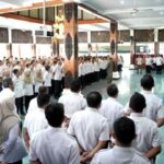 Bupati Pacitan Indrata Nur Bayuaji Pimpin Apel Kerja Paruh Waktu, Ajak Bersyukur Bagi Penerima SK P3K.