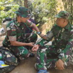 Pastikan Kondisi Sehat, Keslap TMMD 126 Desa Petungsinarang Cek Kesehatan Personel Satgas