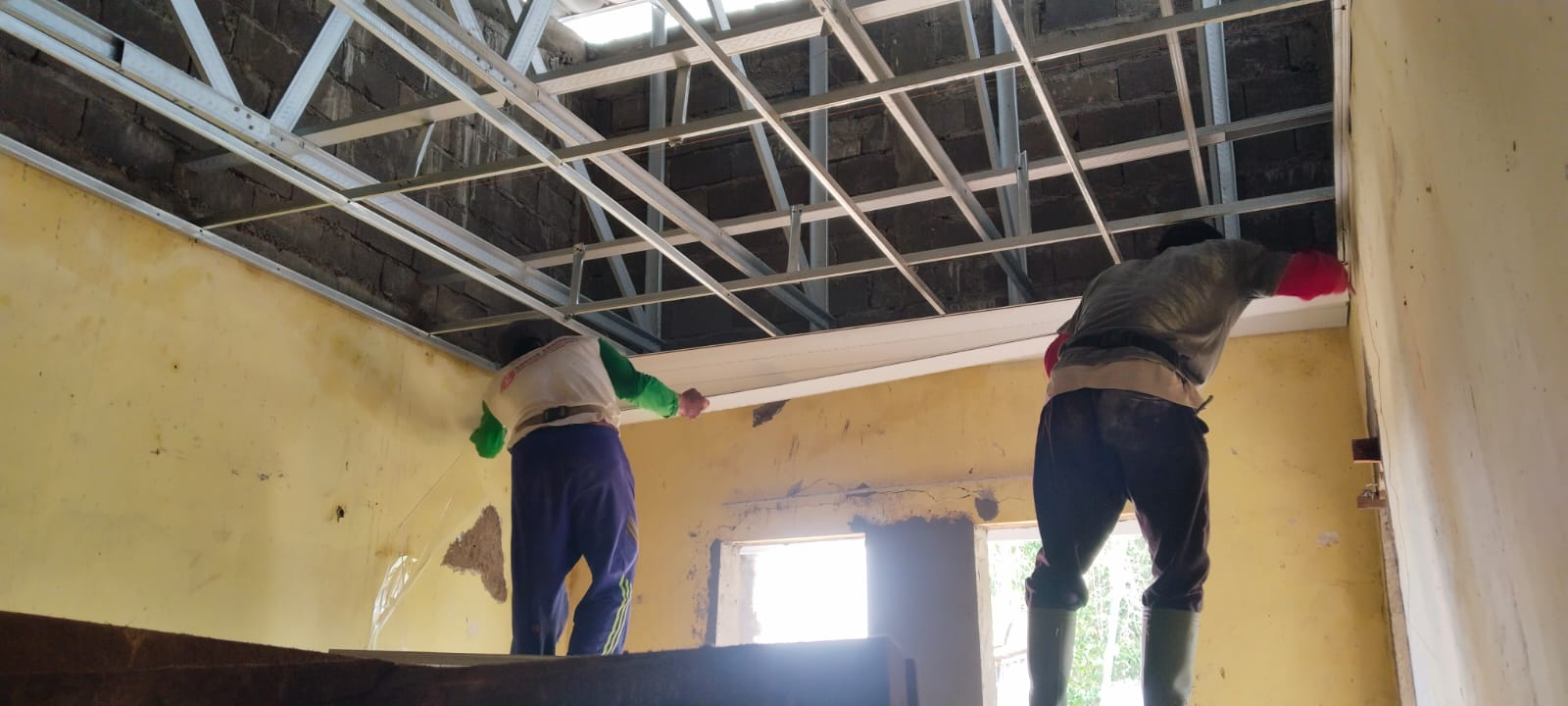 Sasaran Tambahan Satgas TMMD 126 Kodim 0801/Pacitan Lanjutkan Renovasi Polindes