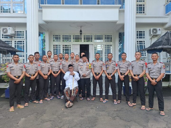 Siswa Latja SPN Polda Banten Laksanakan Sambang Tokoh Masyarakat di Kecamatan Cikupa