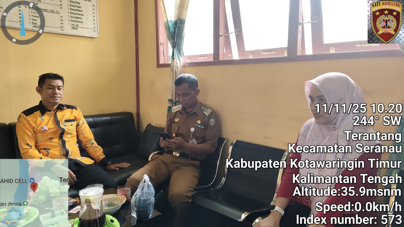 Camat Seranau Dampingi Irbansus Monitoring di Kantor Desa Terantang Hilir