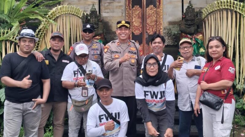 FWJI “Go To Bali” Kunjungi Puri Ubud, Kapolsek Ubud Berikan Apresiasi