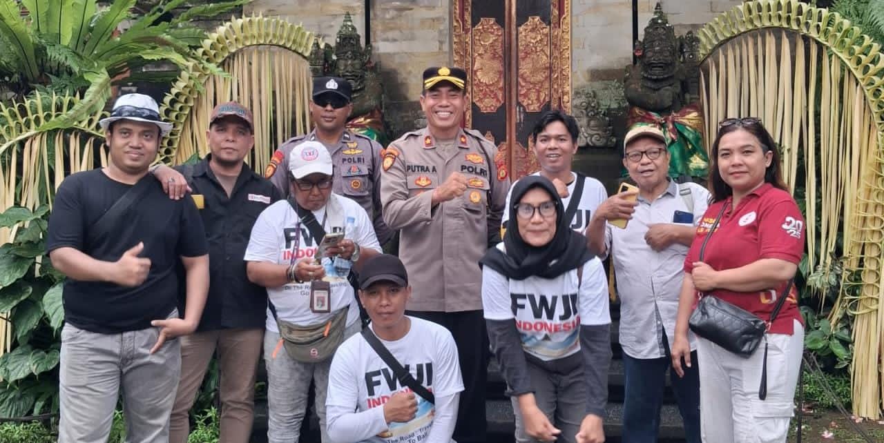 FWJI “Go To Bali” Kunjungi Puri Ubud, Kapolsek Ubud Berikan Apresiasi