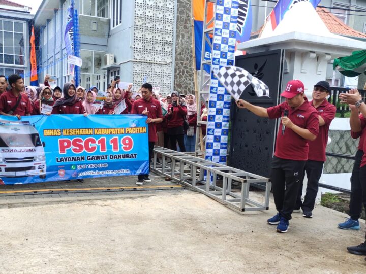 Sederhana.., Jalan Sehat dan Senam Warnai Peringatan HKN ke-61 di Pacitan, Dinkes Berharap Kesehatan Masyarakat Pacitan Lebih Baik.