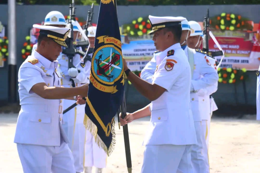 KEAMANAN PERAIRAN KOBAR PANGKOARMADA RI RESMIKAN MAKO LANAL KUMAI DAN KUKUHKAN KOMANDAN BARU