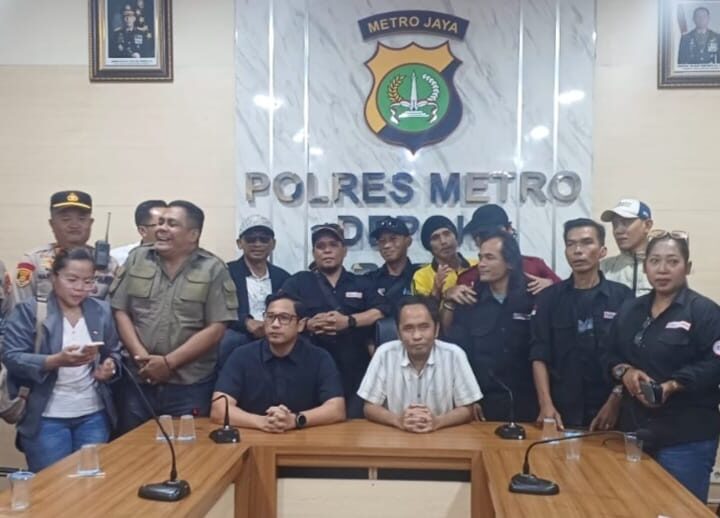 Aksi Masa Geruduk Polres Depok Suarakan Bongkar dan Tangkap Para Pengedar Obat Daftar G