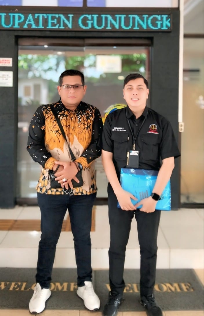 Dragon Law Firm Padukan Tugas dan Wisata di Yogyakarta, Nikmati Keindahan Parang Kusumo dan Malioboro