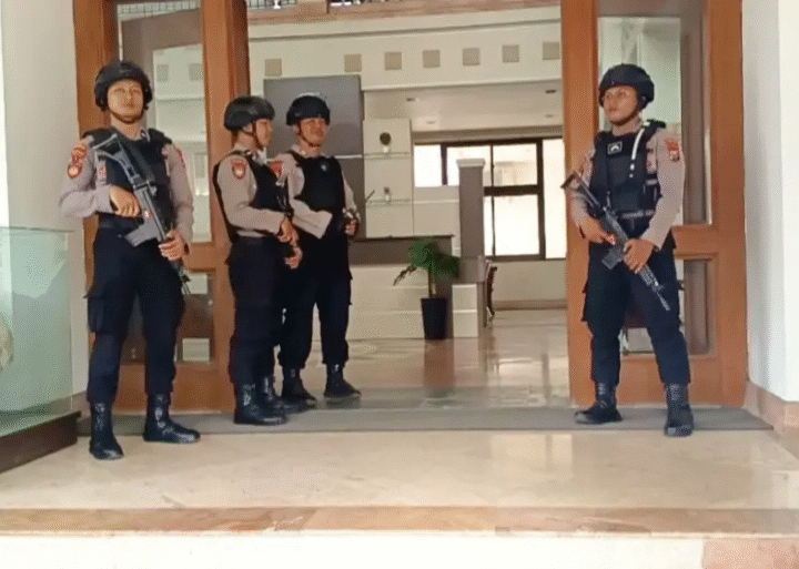 Ruang Kerja Bupati Ponorogo, Digeledah KPK Diduga Terkait Kasus OTT