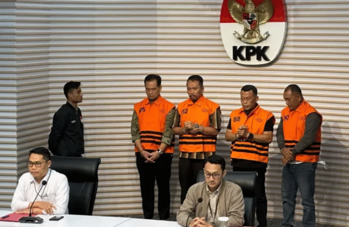 Dugaan Mantan Bupati Ponorogo Sugiri Sancoko Libatkan Kerabat Keluarganya Dalam Aliran Suap Sedang Didalami KPK.